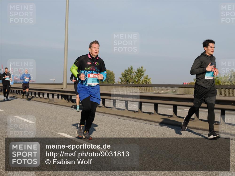 03.10.2025 - Köhlbrandbrückenlauf Fabian Wolf http://msf.ph/oto/9031813 03.10.2025 09:46:04 Position 3 3794, 3775 meine-sportfotos.de