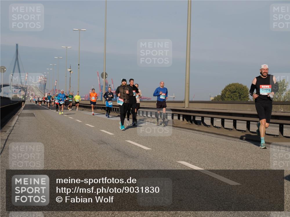 03.10.2025 - Köhlbrandbrückenlauf Fabian Wolf http://msf.ph/oto/9031830 03.10.2025 09:46:05 Position 3 2777 meine-sportfotos.de