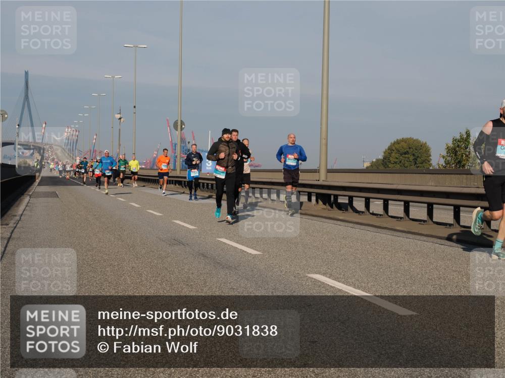 03.10.2025 - Köhlbrandbrückenlauf Fabian Wolf http://msf.ph/oto/9031838 03.10.2025 09:46:06 Position 3  meine-sportfotos.de