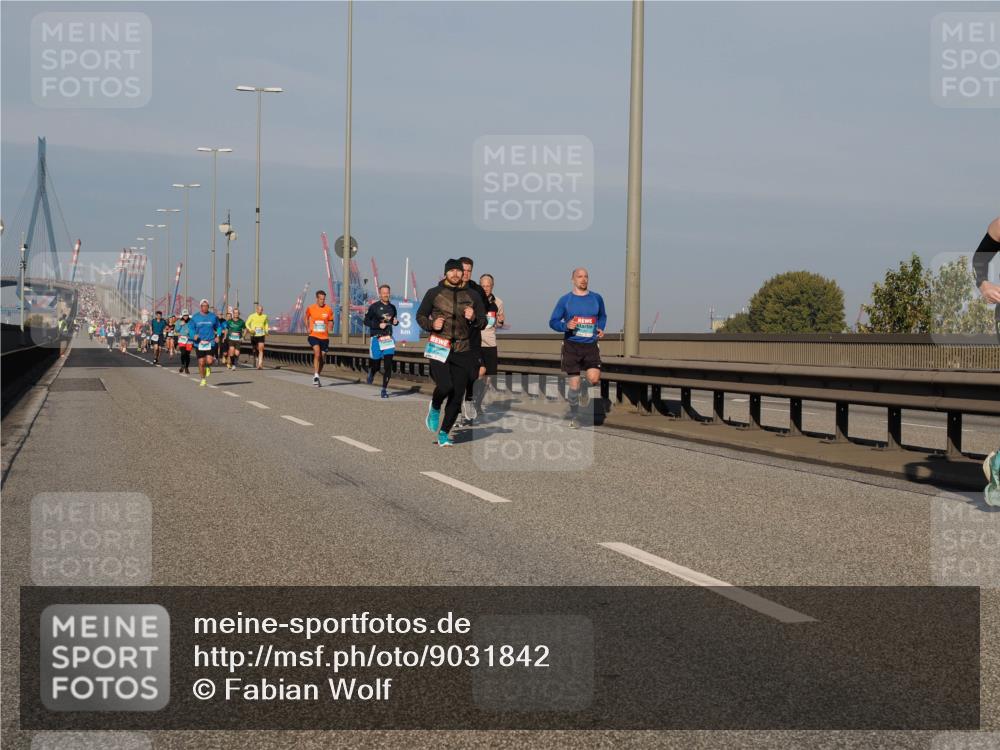 03.10.2025 - Köhlbrandbrückenlauf Fabian Wolf http://msf.ph/oto/9031842 03.10.2025 09:46:06 Position 3 3 meine-sportfotos.de