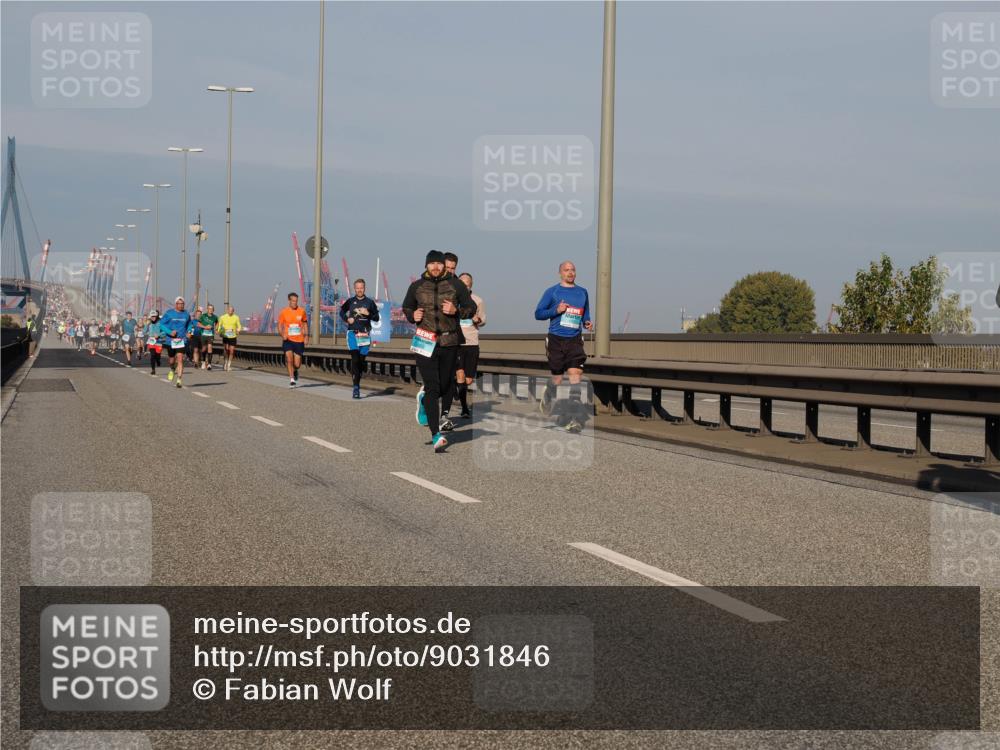 03.10.2025 - Köhlbrandbrückenlauf Fabian Wolf http://msf.ph/oto/9031846 03.10.2025 09:46:06 Position 3  meine-sportfotos.de