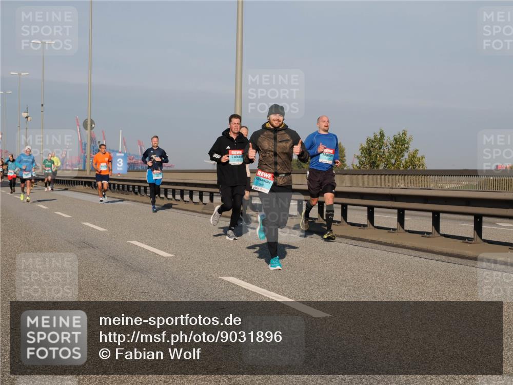 03.10.2025 - Köhlbrandbrückenlauf Fabian Wolf http://msf.ph/oto/9031896 03.10.2025 09:46:08 Position 3 3, 1122, 2959 meine-sportfotos.de