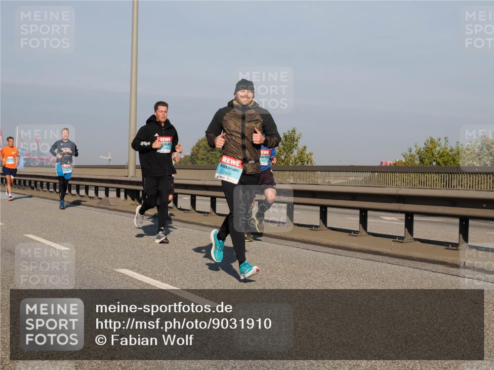 03.10.2025 - Köhlbrandbrückenlauf Fabian Wolf http://msf.ph/oto/9031910 03.10.2025 09:46:09 Position 3 1122, 2959, 1157 meine-sportfotos.de