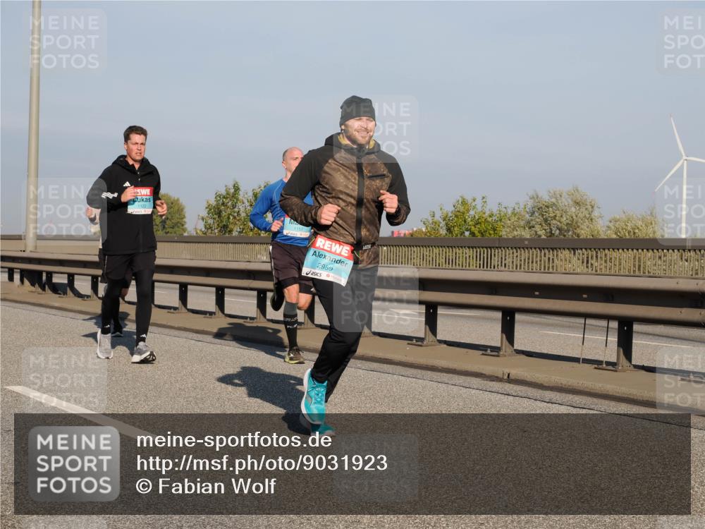03.10.2025 - Köhlbrandbrückenlauf Fabian Wolf http://msf.ph/oto/9031923 03.10.2025 09:46:09 Position 3 1122, 1157, 2959 meine-sportfotos.de