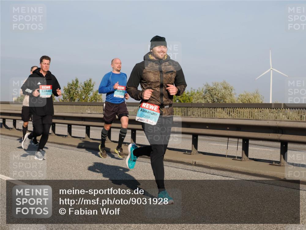 03.10.2025 - Köhlbrandbrückenlauf Fabian Wolf http://msf.ph/oto/9031928 03.10.2025 09:46:10 Position 3 1122, 1157, 2959 meine-sportfotos.de
