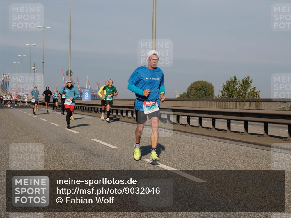 03.10.2025 - Köhlbrandbrückenlauf Fabian Wolf http://msf.ph/oto/9032046 03.10.2025 09:46:16 Position 3 3, 1021 meine-sportfotos.de