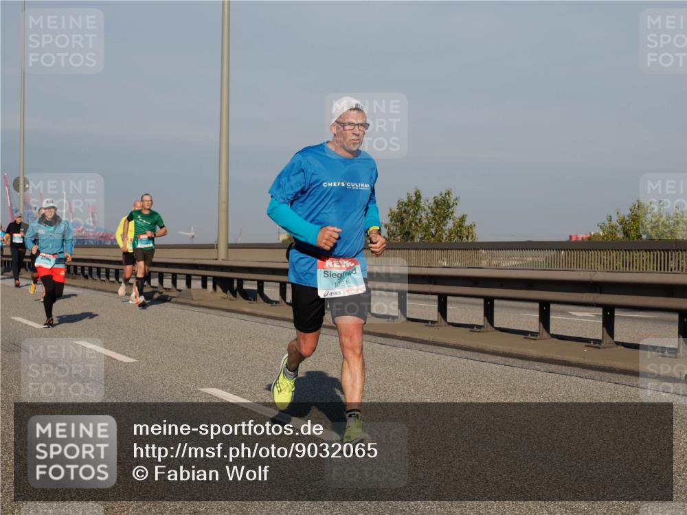 03.10.2025 - Köhlbrandbrückenlauf Fabian Wolf http://msf.ph/oto/9032065 03.10.2025 09:46:17 Position 3 1021 meine-sportfotos.de