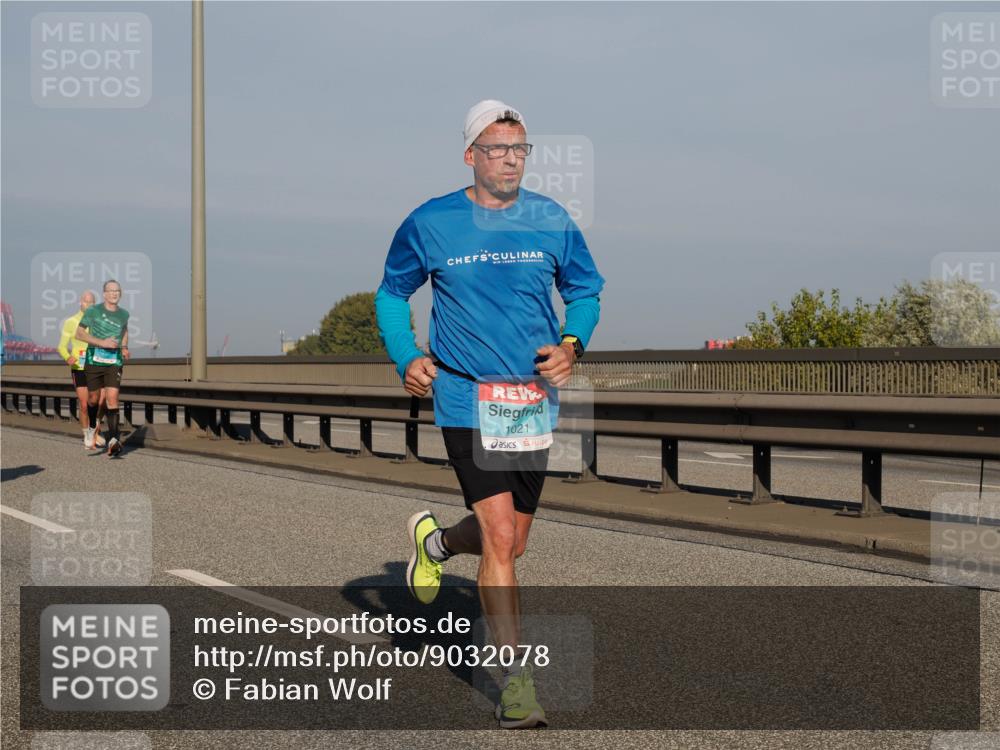 03.10.2025 - Köhlbrandbrückenlauf Fabian Wolf http://msf.ph/oto/9032078 03.10.2025 09:46:18 Position 3 1021 meine-sportfotos.de