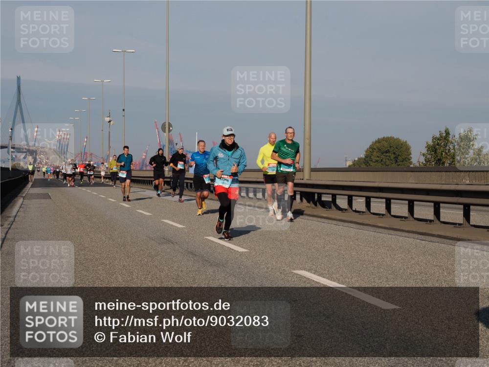 03.10.2025 - Köhlbrandbrückenlauf Fabian Wolf http://msf.ph/oto/9032083 03.10.2025 09:46:18 Position 3 1330 meine-sportfotos.de