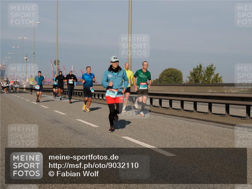 03.10.2025 - Köhlbrandbrückenlauf Fabian Wolf http://msf.ph/oto/9032110 03.10.2025 09:46:19 Position 3 1330 meine-sportfotos.de