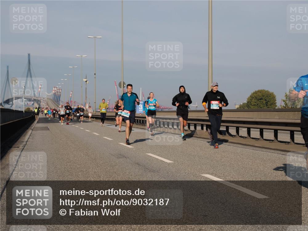 03.10.2025 - Köhlbrandbrückenlauf Fabian Wolf http://msf.ph/oto/9032187 03.10.2025 09:46:23 Position 3  meine-sportfotos.de