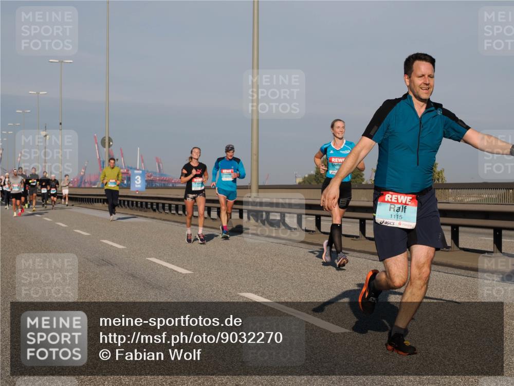 03.10.2025 - Köhlbrandbrückenlauf Fabian Wolf http://msf.ph/oto/9032270 03.10.2025 09:46:27 Position 3 1115 meine-sportfotos.de