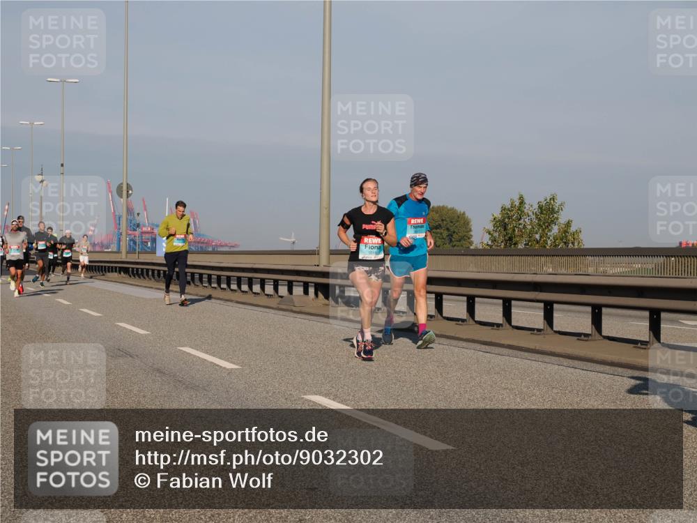 03.10.2025 - Köhlbrandbrückenlauf Fabian Wolf http://msf.ph/oto/9032302 03.10.2025 09:46:29 Position 3 1018 meine-sportfotos.de