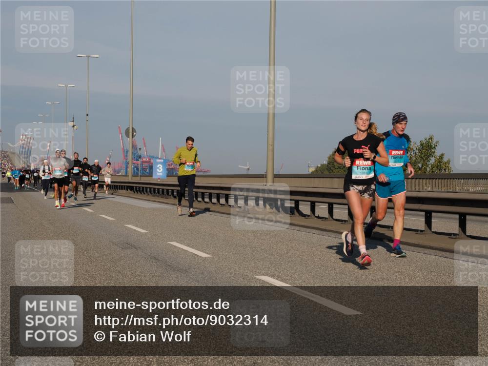 03.10.2025 - Köhlbrandbrückenlauf Fabian Wolf http://msf.ph/oto/9032314 03.10.2025 09:46:30 Position 3 3317, 1018, 1600000000 meine-sportfotos.de