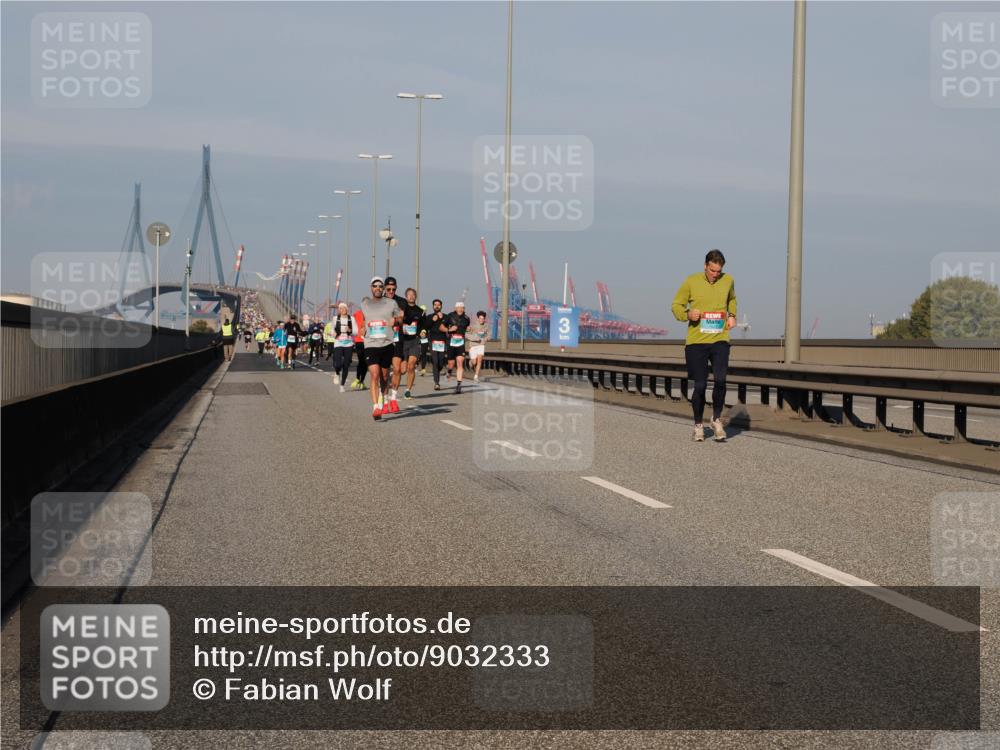 03.10.2025 - Köhlbrandbrückenlauf Fabian Wolf http://msf.ph/oto/9032333 03.10.2025 09:46:31 Position 3 3 meine-sportfotos.de