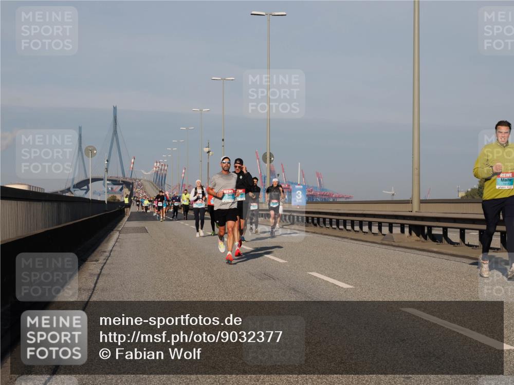 03.10.2025 - Köhlbrandbrückenlauf Fabian Wolf http://msf.ph/oto/9032377 03.10.2025 09:46:33 Position 3 1517 meine-sportfotos.de