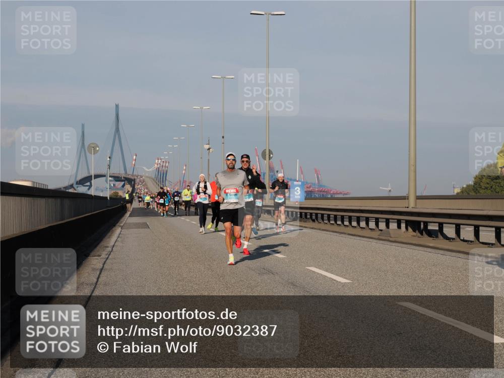 03.10.2025 - Köhlbrandbrückenlauf Fabian Wolf http://msf.ph/oto/9032387 03.10.2025 09:46:34 Position 3 3 meine-sportfotos.de