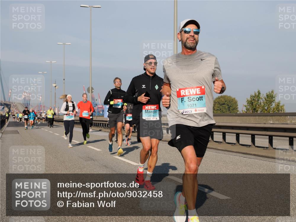 03.10.2025 - Köhlbrandbrückenlauf Fabian Wolf http://msf.ph/oto/9032458 03.10.2025 09:46:37 Position 3 3378, 1071 meine-sportfotos.de