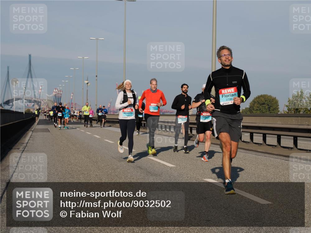 03.10.2025 - Köhlbrandbrückenlauf Fabian Wolf http://msf.ph/oto/9032502 03.10.2025 09:46:39 Position 3 2796 meine-sportfotos.de