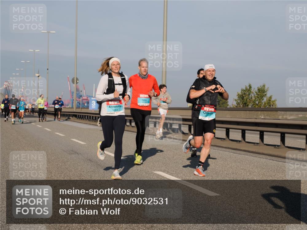 03.10.2025 - Köhlbrandbrückenlauf Fabian Wolf http://msf.ph/oto/9032531 03.10.2025 09:46:40 Position 3 3, 1553, 3719 meine-sportfotos.de
