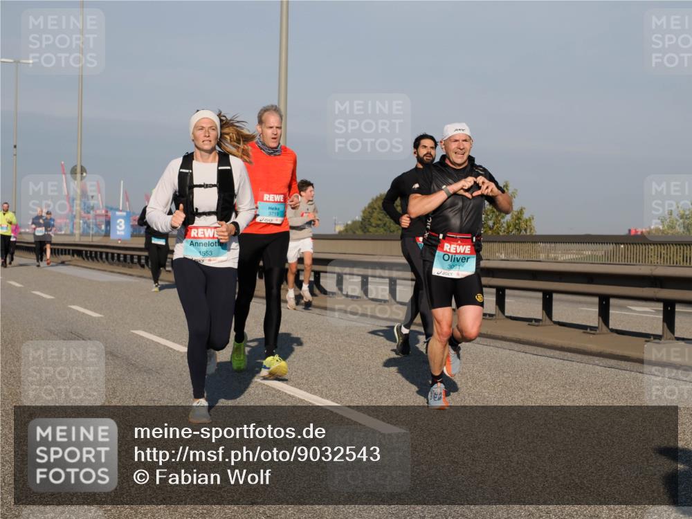 03.10.2025 - Köhlbrandbrückenlauf Fabian Wolf http://msf.ph/oto/9032543 03.10.2025 09:46:41 Position 3 3, 1553, 3719, 3091 meine-sportfotos.de