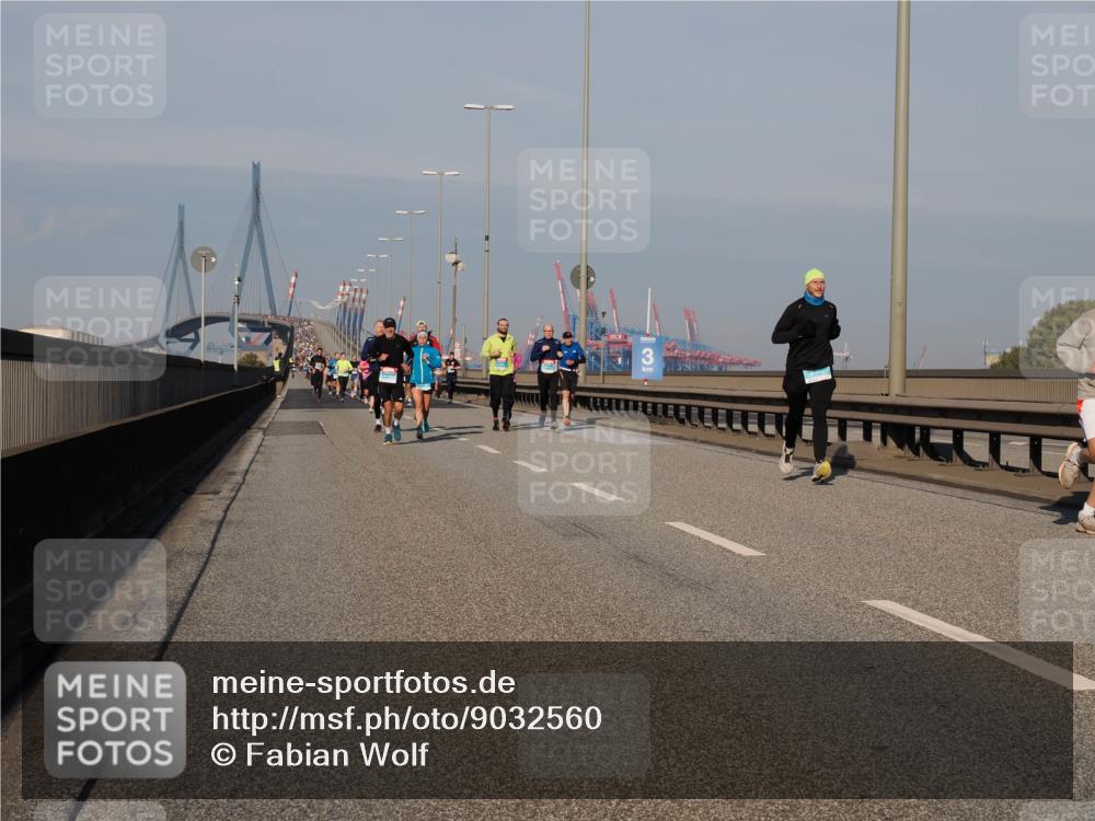 03.10.2025 - Köhlbrandbrückenlauf Fabian Wolf http://msf.ph/oto/9032560 03.10.2025 09:46:42 Position 3 3 meine-sportfotos.de