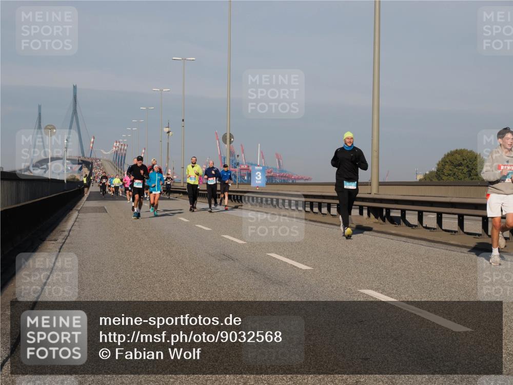 03.10.2025 - Köhlbrandbrückenlauf Fabian Wolf http://msf.ph/oto/9032568 03.10.2025 09:46:43 Position 3 3 meine-sportfotos.de
