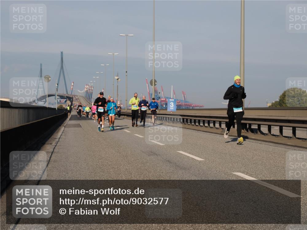 03.10.2025 - Köhlbrandbrückenlauf Fabian Wolf http://msf.ph/oto/9032577 03.10.2025 09:46:43 Position 3  meine-sportfotos.de