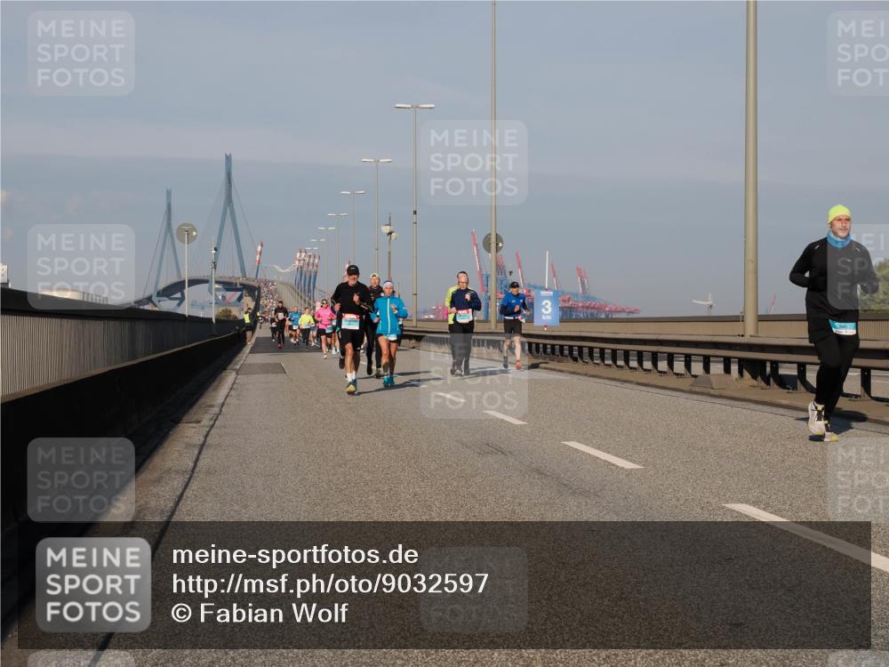 03.10.2025 - Köhlbrandbrückenlauf Fabian Wolf http://msf.ph/oto/9032597 03.10.2025 09:46:44 Position 3 3 meine-sportfotos.de