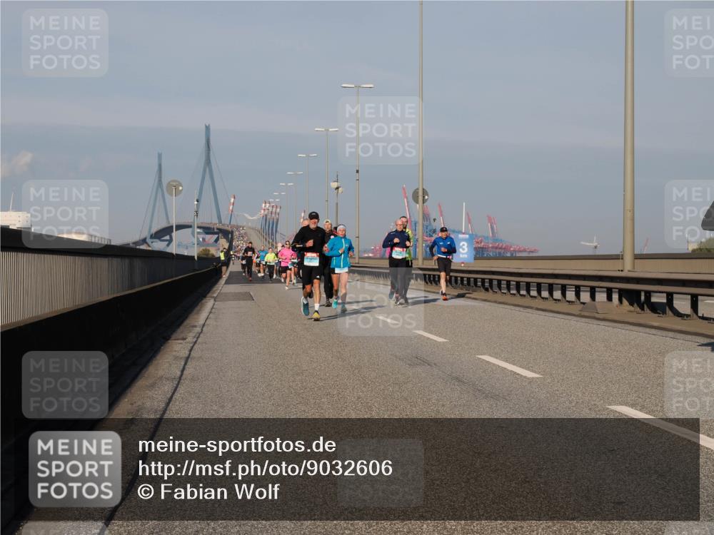 03.10.2025 - Köhlbrandbrückenlauf Fabian Wolf http://msf.ph/oto/9032606 03.10.2025 09:46:45 Position 3  meine-sportfotos.de