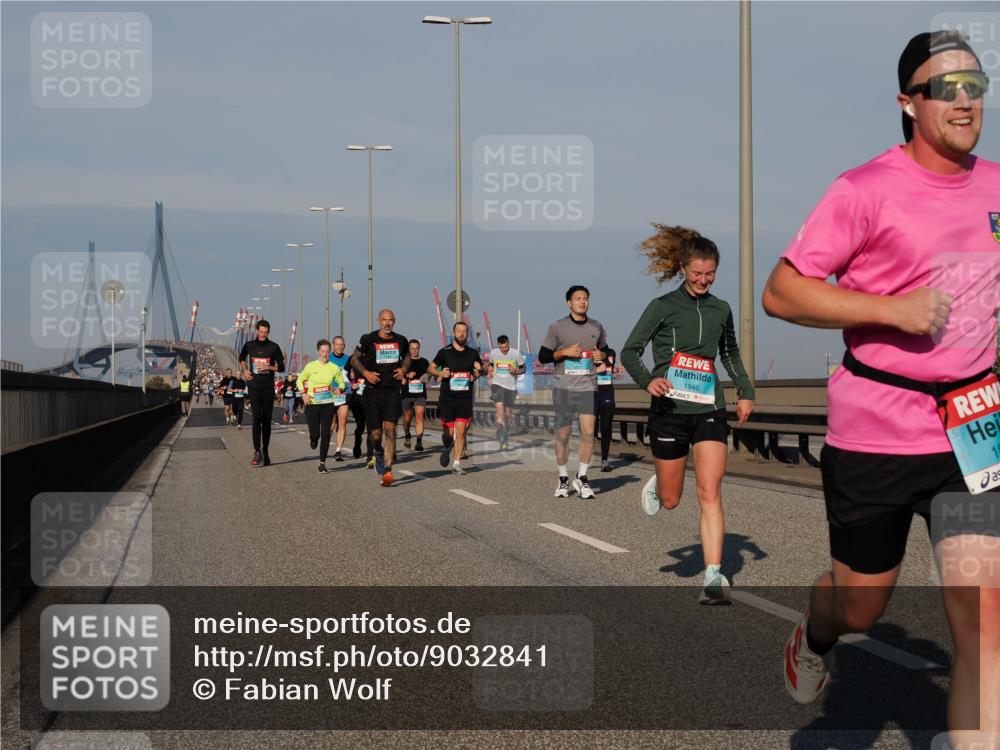 03.10.2025 - Köhlbrandbrückenlauf Fabian Wolf http://msf.ph/oto/9032841 03.10.2025 09:46:59 Position 3 1946 meine-sportfotos.de