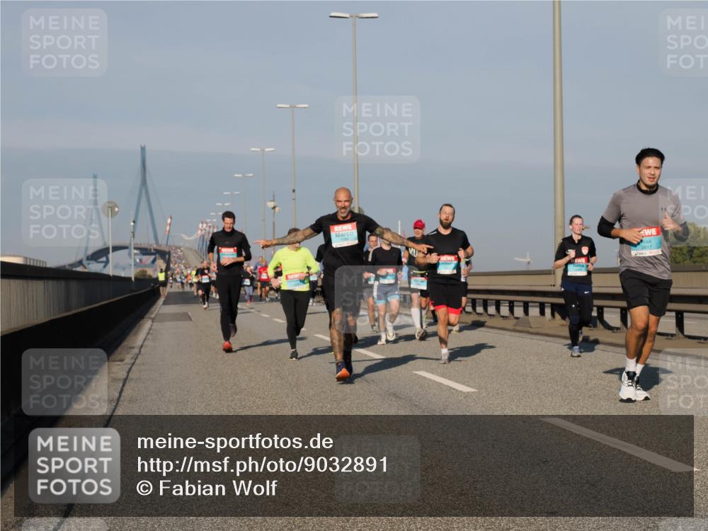 03.10.2025 - Köhlbrandbrückenlauf Fabian Wolf http://msf.ph/oto/9032891 03.10.2025 09:47:01 Position 3 3817 meine-sportfotos.de