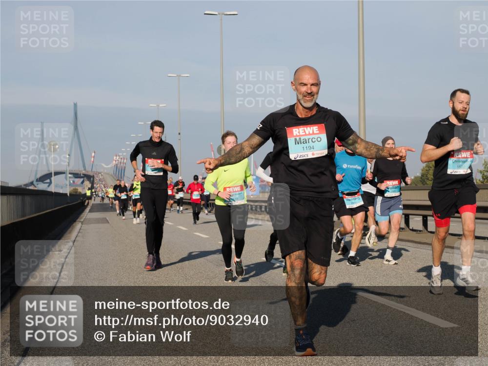 03.10.2025 - Köhlbrandbrückenlauf Fabian Wolf http://msf.ph/oto/9032940 03.10.2025 09:47:03 Position 3 1194, 2989, 1602 meine-sportfotos.de
