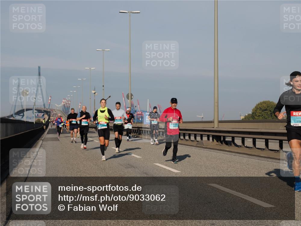 03.10.2025 - Köhlbrandbrückenlauf Fabian Wolf http://msf.ph/oto/9033062 03.10.2025 09:47:09 Position 3 379 meine-sportfotos.de