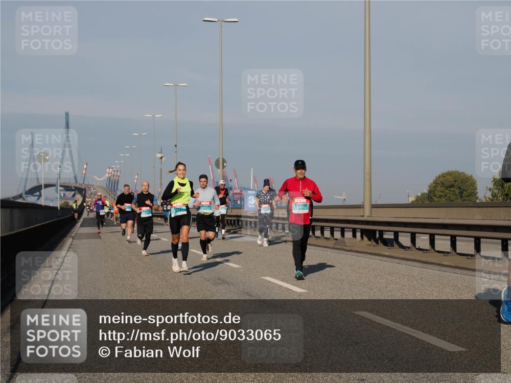03.10.2025 - Köhlbrandbrückenlauf Fabian Wolf http://msf.ph/oto/9033065 03.10.2025 09:47:09 Position 3 3, 3224 meine-sportfotos.de
