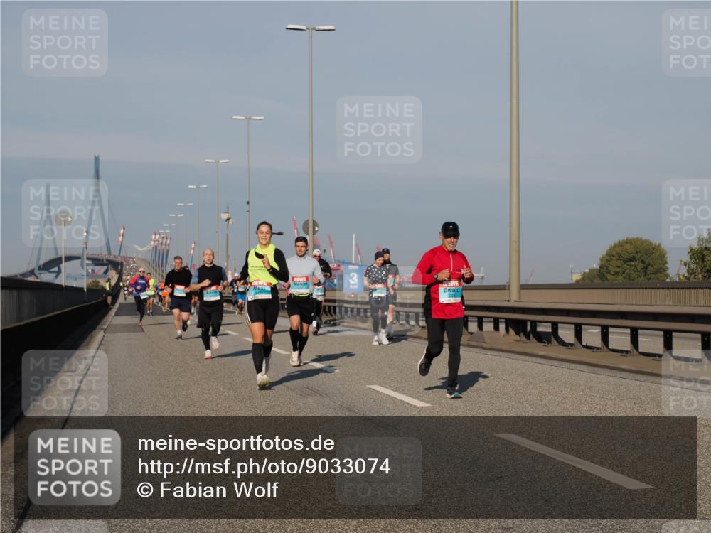 03.10.2025 - Köhlbrandbrückenlauf Fabian Wolf http://msf.ph/oto/9033074 03.10.2025 09:47:10 Position 3 3 meine-sportfotos.de