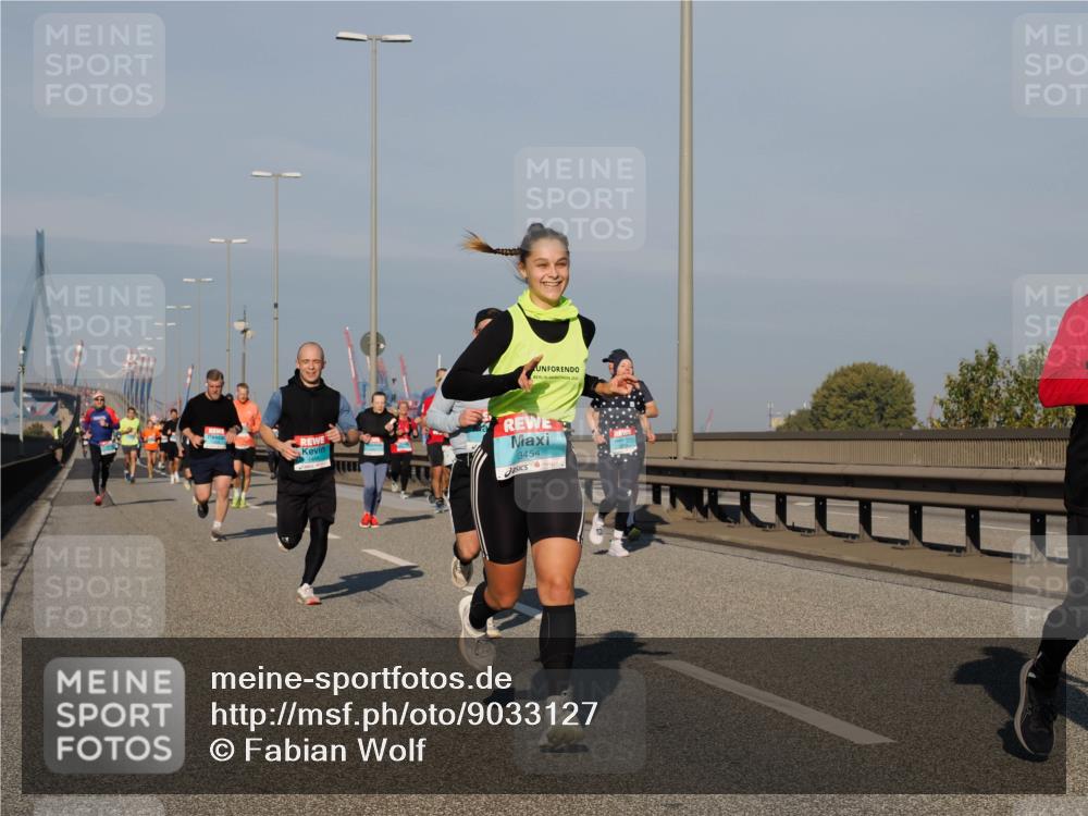 03.10.2025 - Köhlbrandbrückenlauf Fabian Wolf http://msf.ph/oto/9033127 03.10.2025 09:47:12 Position 3 3454 meine-sportfotos.de