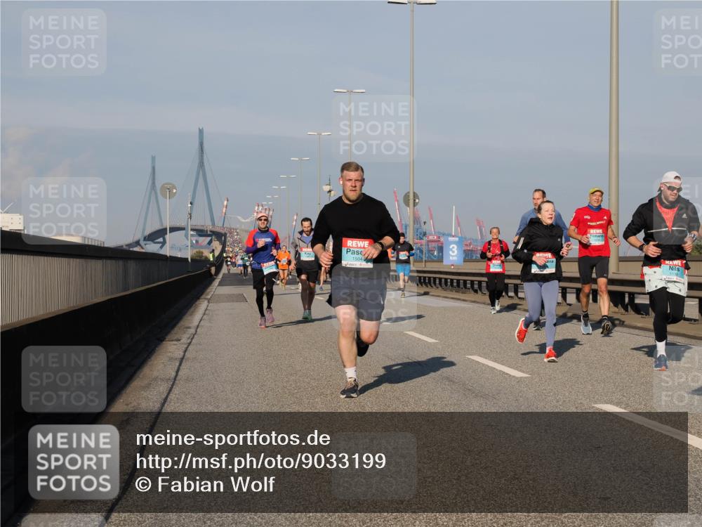 03.10.2025 - Köhlbrandbrückenlauf Fabian Wolf http://msf.ph/oto/9033199 03.10.2025 09:47:16 Position 3 1504, 3 meine-sportfotos.de
