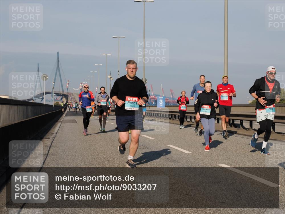 03.10.2025 - Köhlbrandbrückenlauf Fabian Wolf http://msf.ph/oto/9033207 03.10.2025 09:47:16 Position 3 1504, 3, 1284, 1130 meine-sportfotos.de