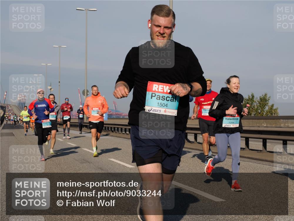 03.10.2025 - Köhlbrandbrückenlauf Fabian Wolf http://msf.ph/oto/9033244 03.10.2025 09:47:18 Position 3 1504, 121, 1284 meine-sportfotos.de