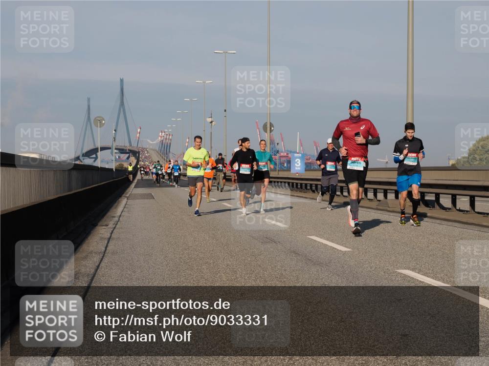 03.10.2025 - Köhlbrandbrückenlauf Fabian Wolf http://msf.ph/oto/9033331 03.10.2025 09:47:23 Position 3 3 meine-sportfotos.de