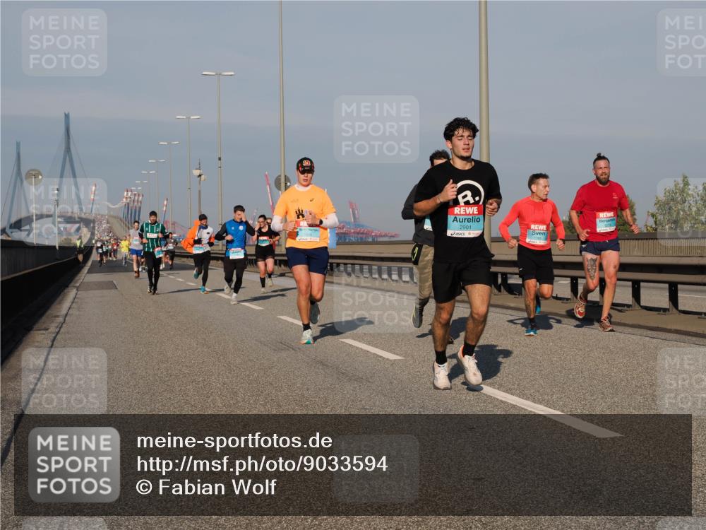 03.10.2025 - Köhlbrandbrückenlauf Fabian Wolf http://msf.ph/oto/9033594 03.10.2025 09:47:35 Position 3 2901 meine-sportfotos.de