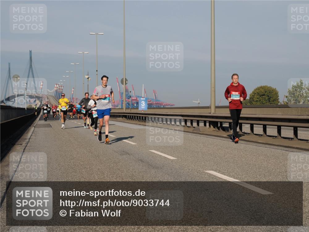 03.10.2025 - Köhlbrandbrückenlauf Fabian Wolf http://msf.ph/oto/9033744 03.10.2025 09:47:44 Position 3 1225 meine-sportfotos.de