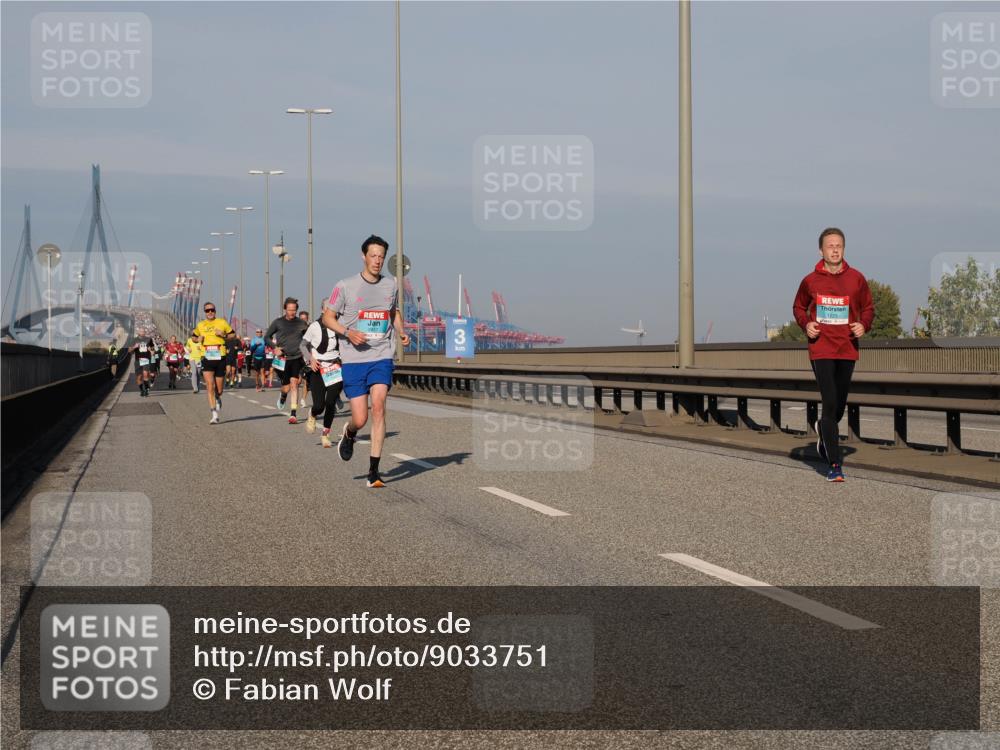 03.10.2025 - Köhlbrandbrückenlauf Fabian Wolf http://msf.ph/oto/9033751 03.10.2025 09:47:45 Position 3 1225 meine-sportfotos.de