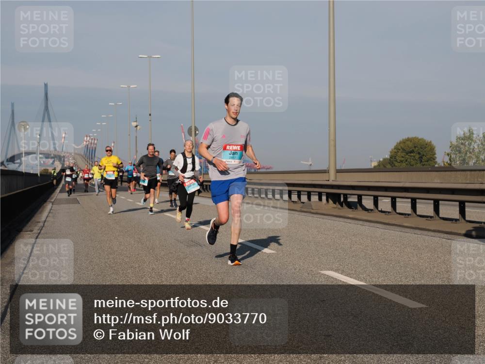 03.10.2025 - Köhlbrandbrückenlauf Fabian Wolf http://msf.ph/oto/9033770 03.10.2025 09:47:46 Position 3 2857 meine-sportfotos.de