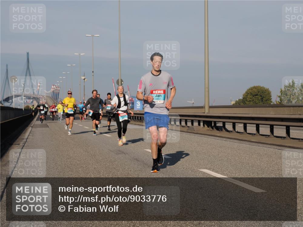03.10.2025 - Köhlbrandbrückenlauf Fabian Wolf http://msf.ph/oto/9033776 03.10.2025 09:47:47 Position 3 2857 meine-sportfotos.de