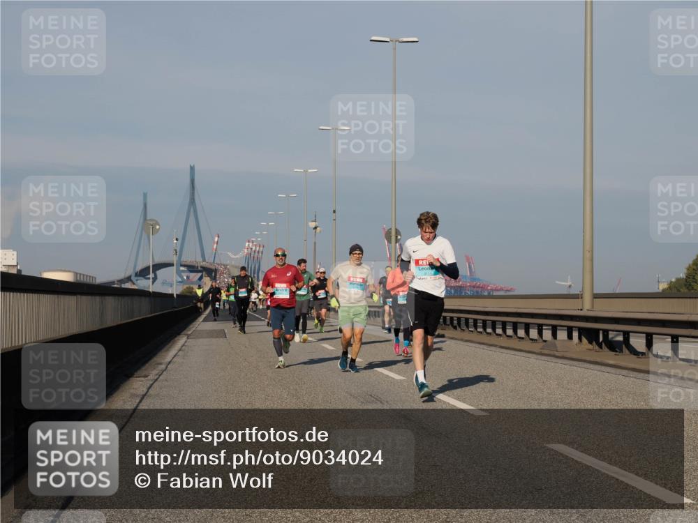 03.10.2025 - Köhlbrandbrückenlauf Fabian Wolf http://msf.ph/oto/9034024 03.10.2025 09:48:11 Position 3  meine-sportfotos.de