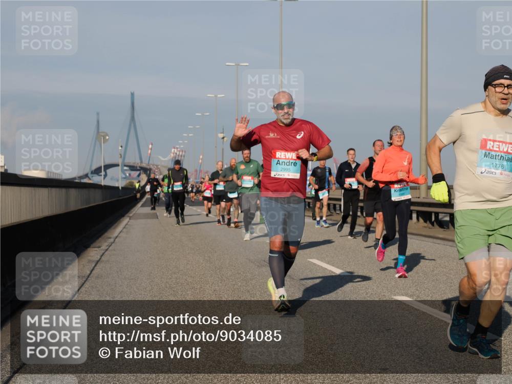 03.10.2025 - Köhlbrandbrückenlauf Fabian Wolf http://msf.ph/oto/9034085 03.10.2025 09:48:15 Position 3 2995, 1776 meine-sportfotos.de