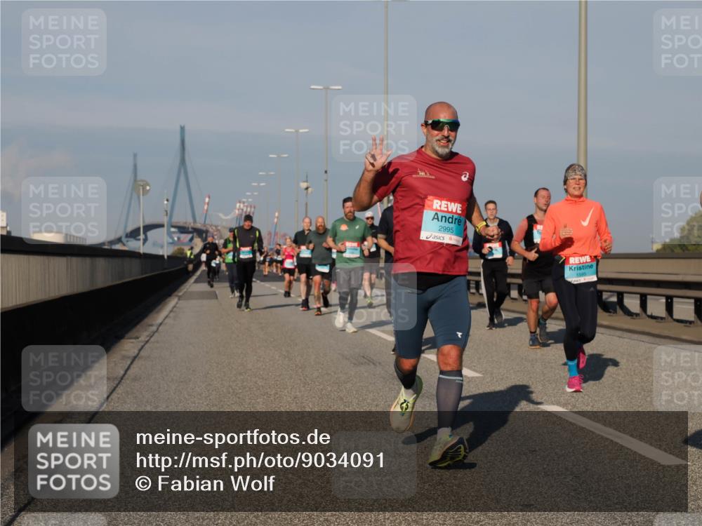 03.10.2025 - Köhlbrandbrückenlauf Fabian Wolf http://msf.ph/oto/9034091 03.10.2025 09:48:15 Position 3 2995, 1595 meine-sportfotos.de