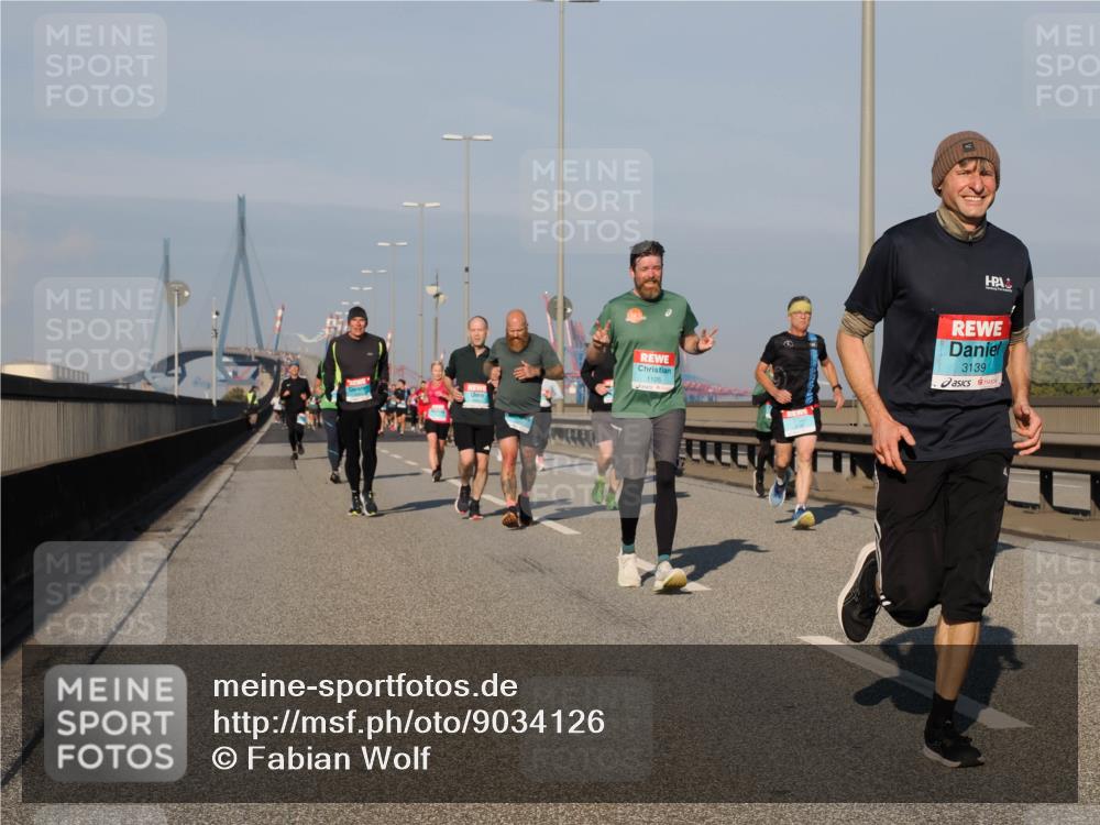 03.10.2025 - Köhlbrandbrückenlauf Fabian Wolf http://msf.ph/oto/9034126 03.10.2025 09:48:18 Position 3 1105, 3139 meine-sportfotos.de